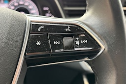 Musta Audi A6 2021 kuva 19.