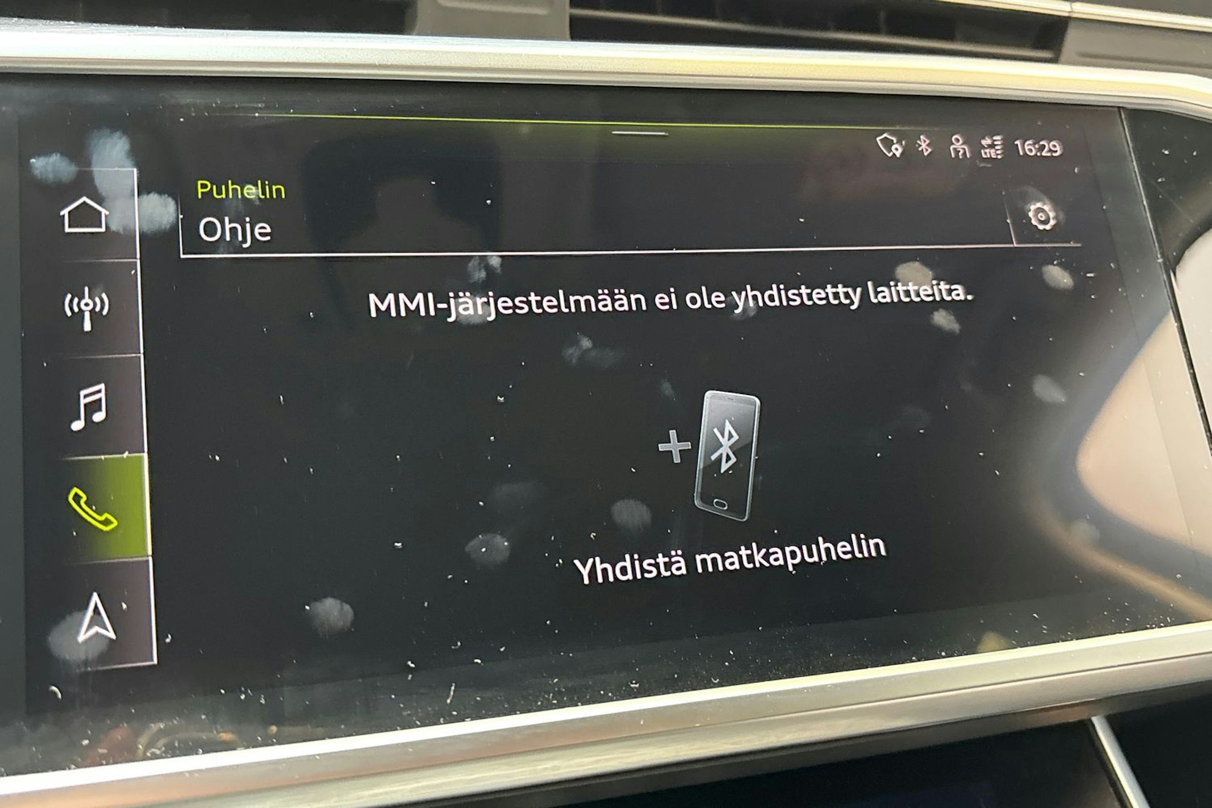 Musta Audi A6 2021 kuva 26.
