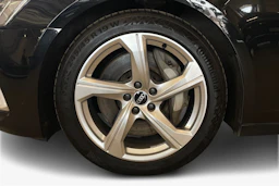 musta Audi A6 2021 kuva 12.