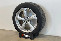 musta Audi A6 2021 kuva 13.