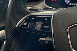 musta Audi A6 2021 kuva 17.