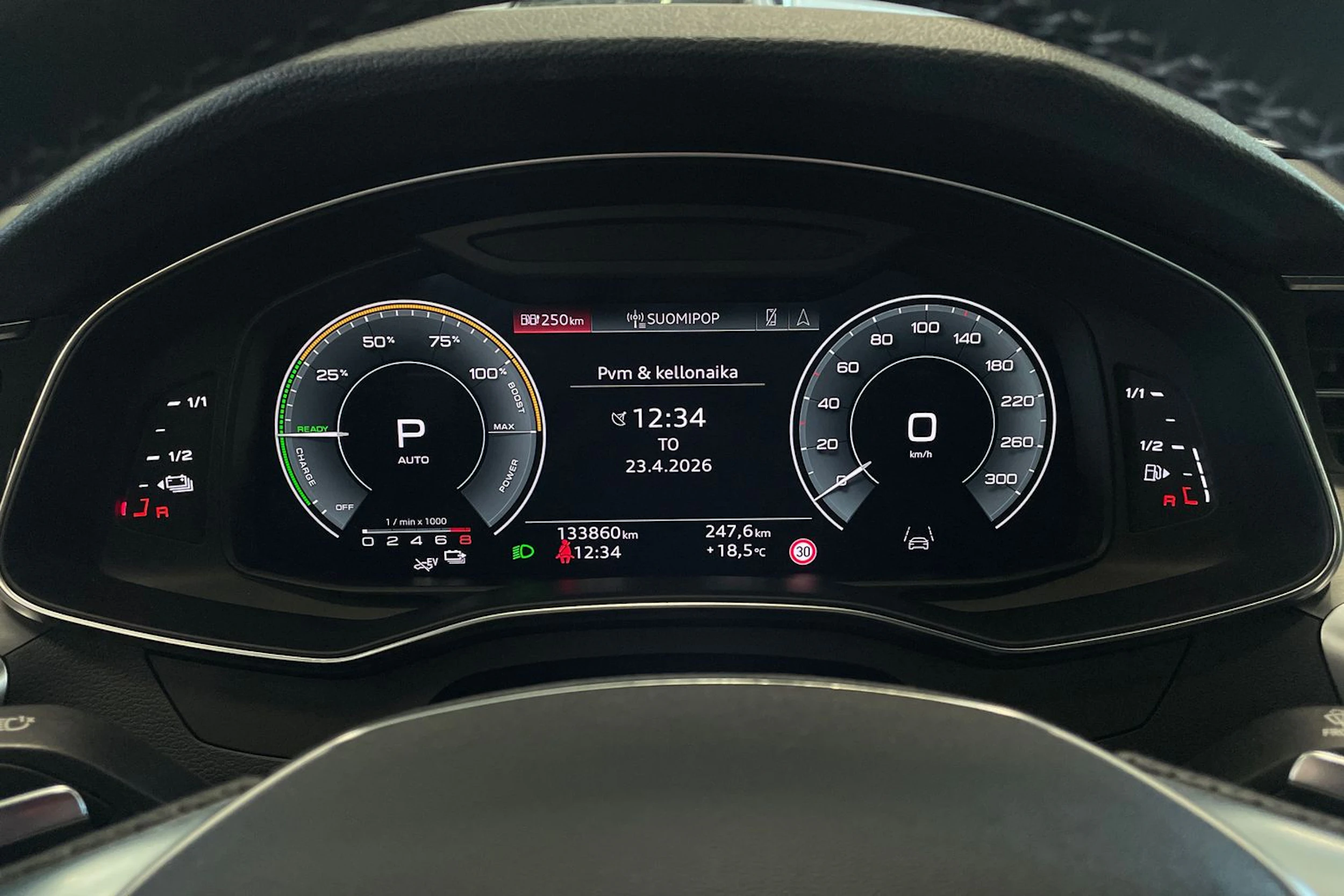 musta Audi A6 2021 kuva 25.