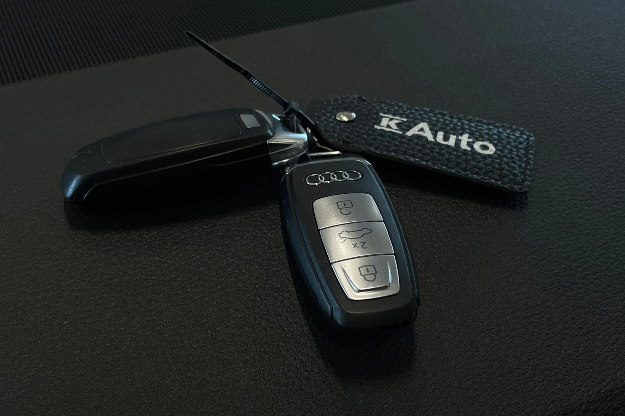 musta Audi A6 2021 kuva 26.