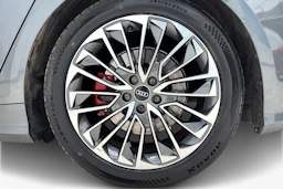 harmaa Audi A6 2021 kuva 12.