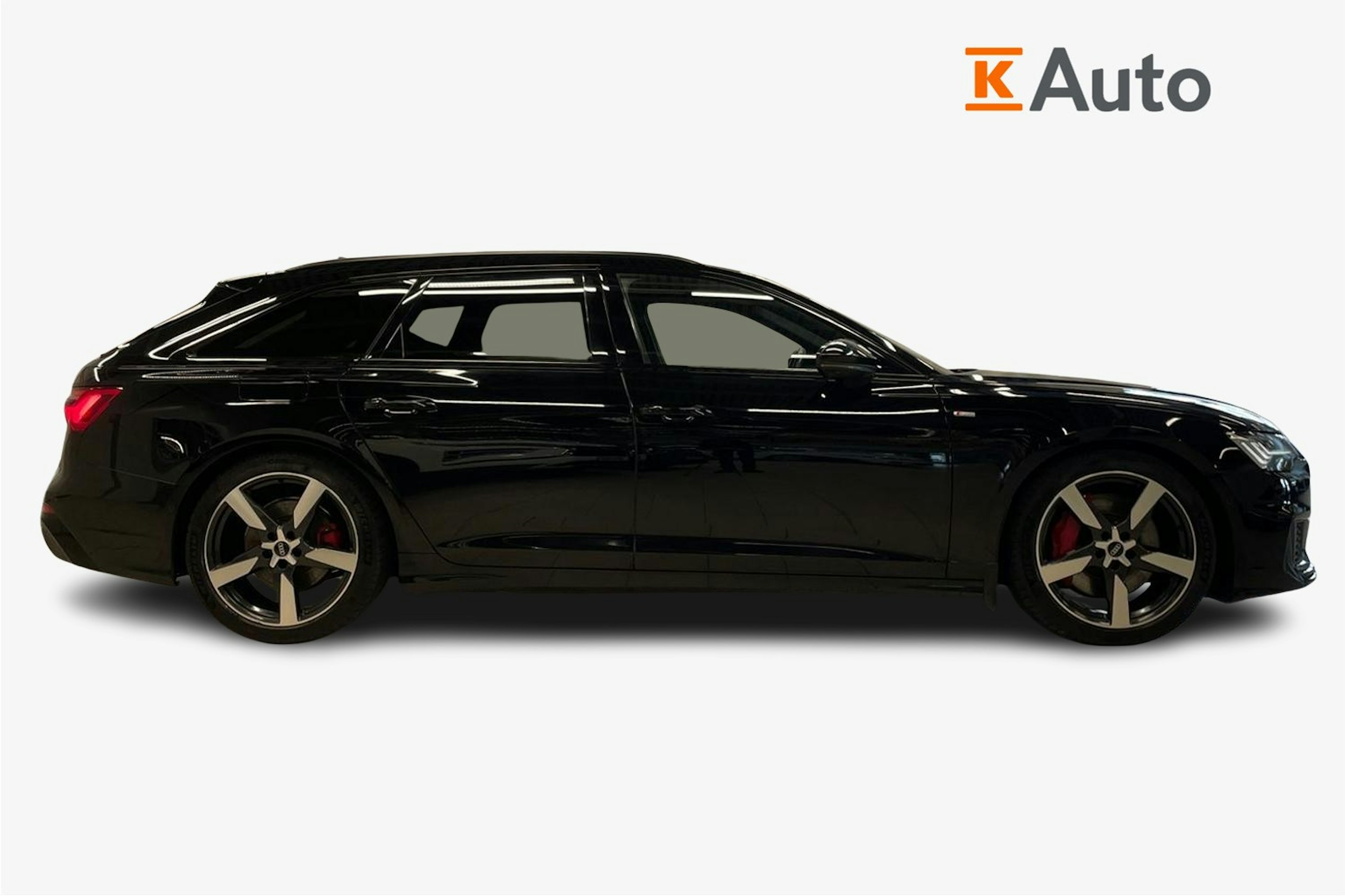 Musta Audi A6 2021 kuva 5.