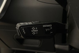 Musta Audi A6 2021 kuva 16.