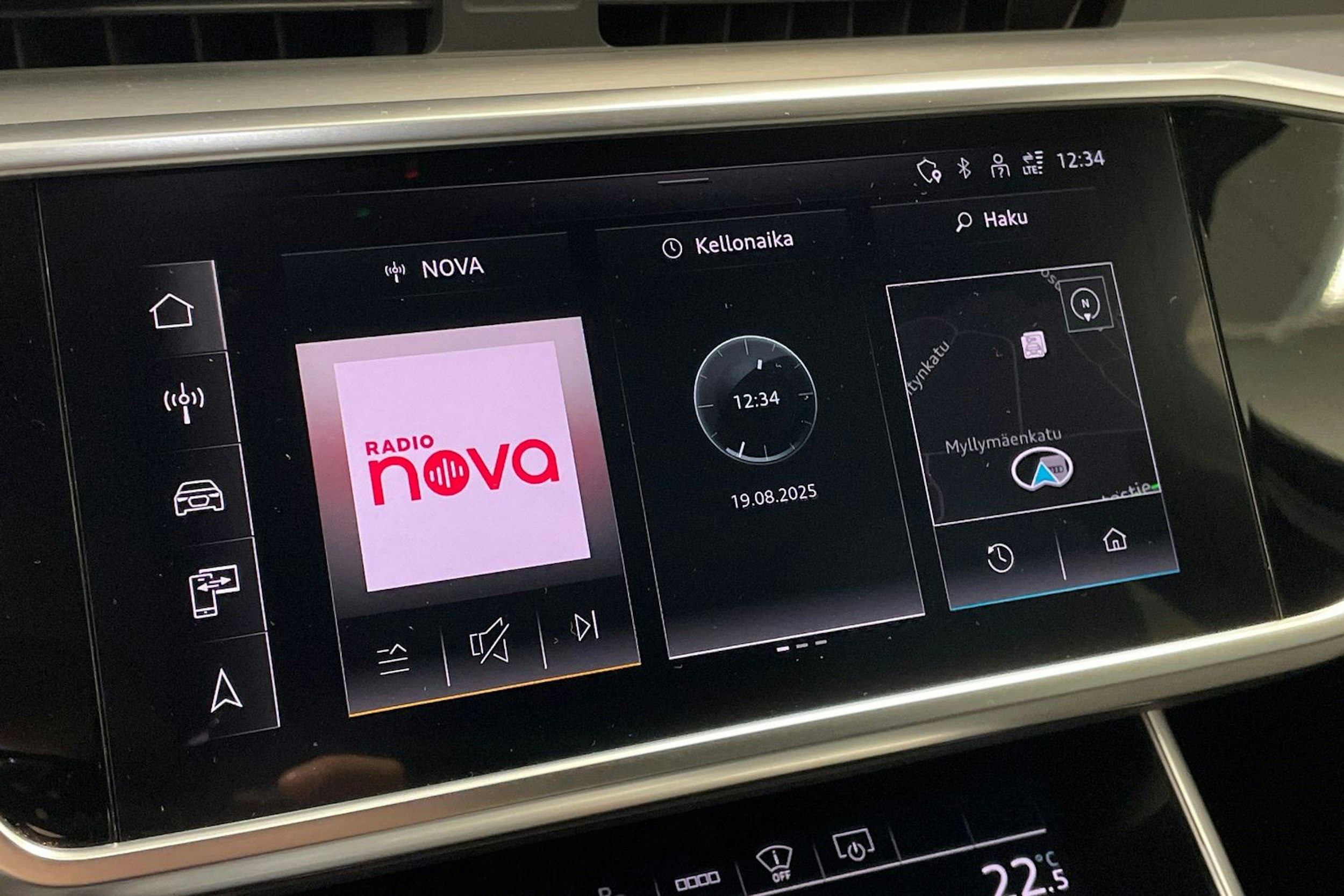 Musta Audi A6 2021 kuva 20.