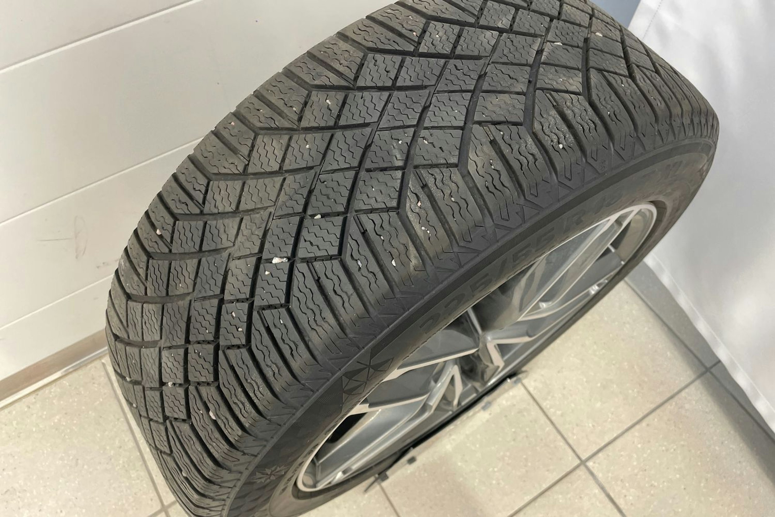 Musta Audi A6 2021 kuva 27.