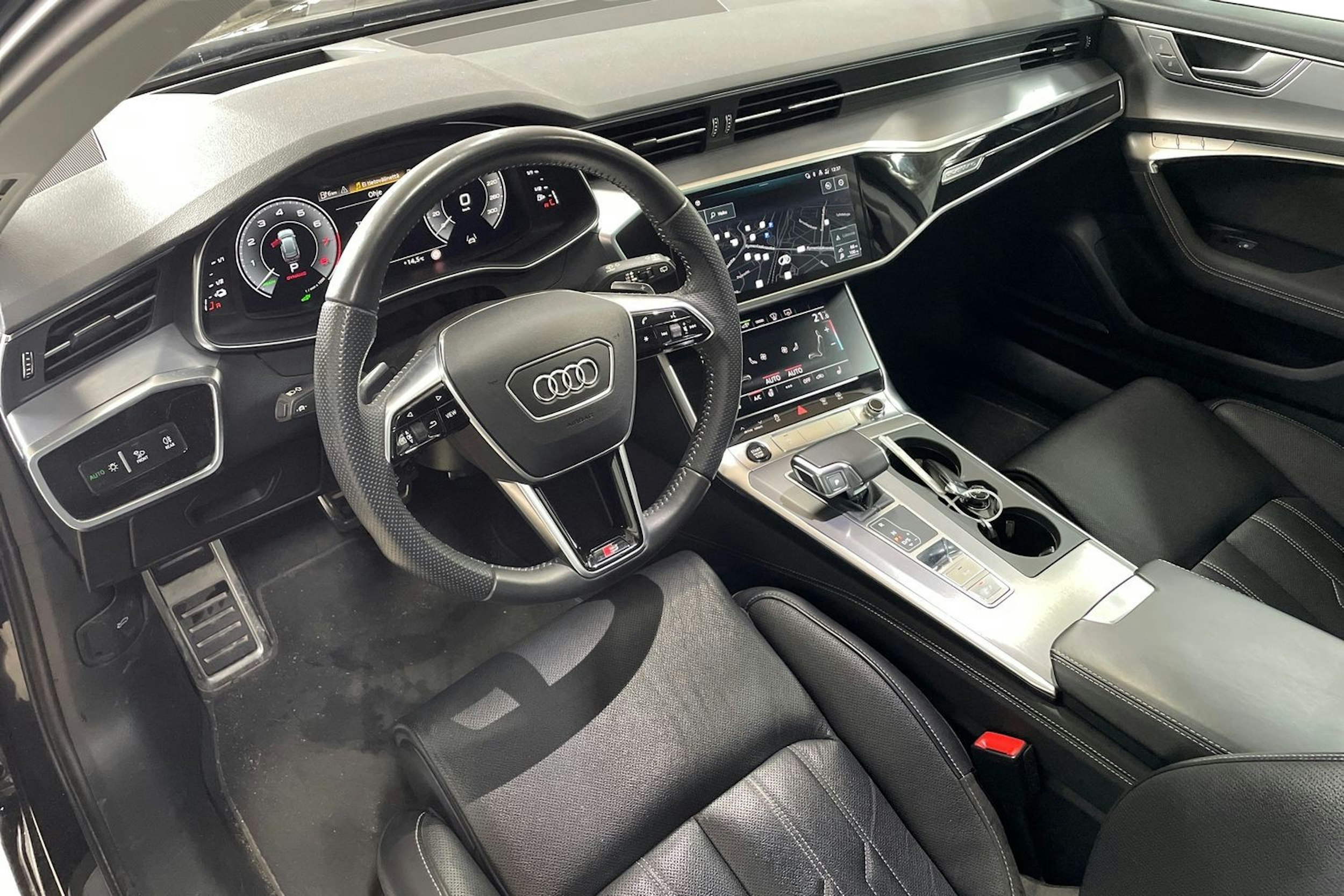 Harmaa Audi A6 2021 kuva 3.