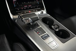 Harmaa Audi A6 2021 kuva 20.
