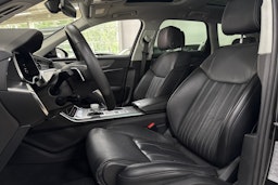 Harmaa Audi A6 2021 kuva 22.