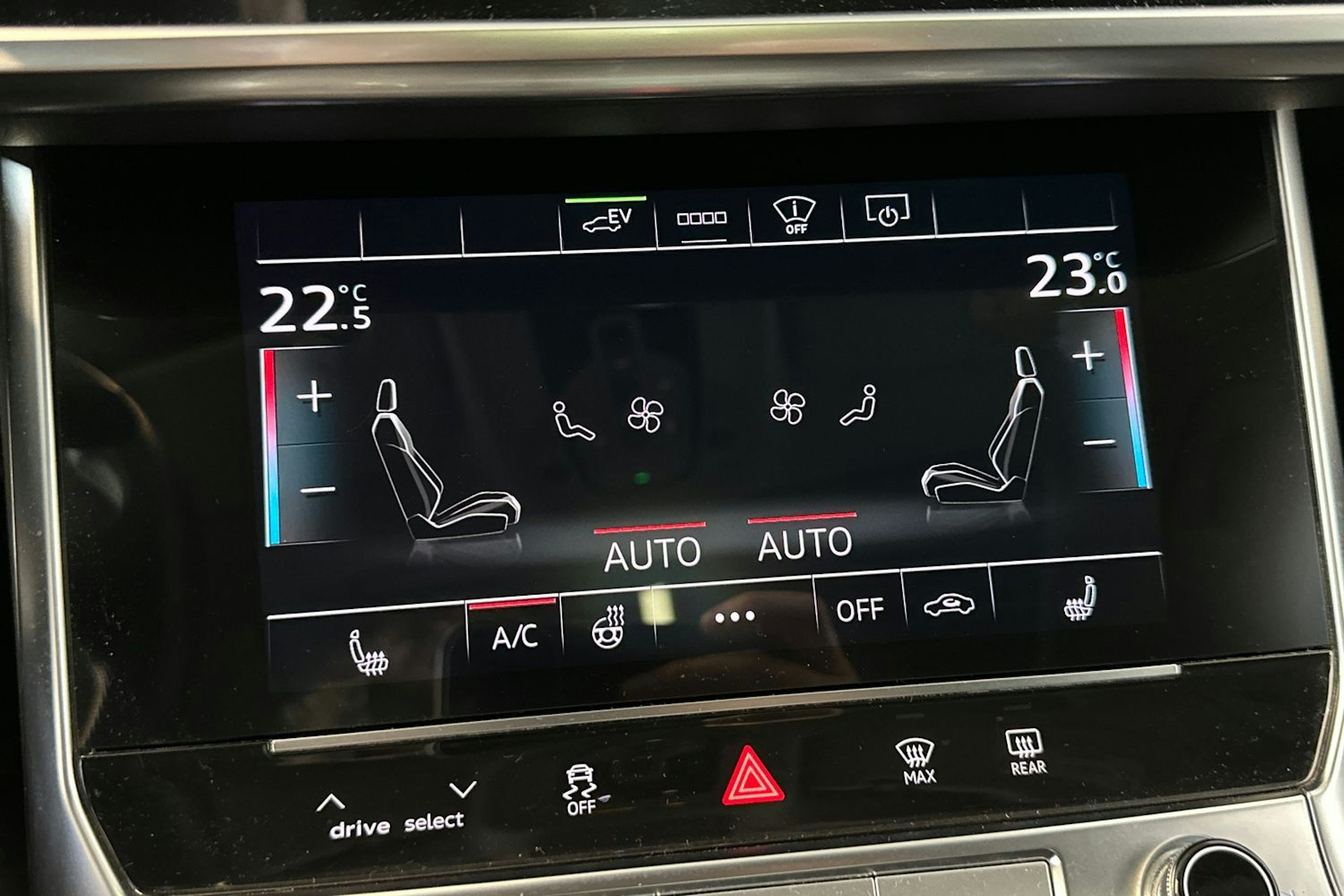harmaa Audi A6 2021 kuva 36.