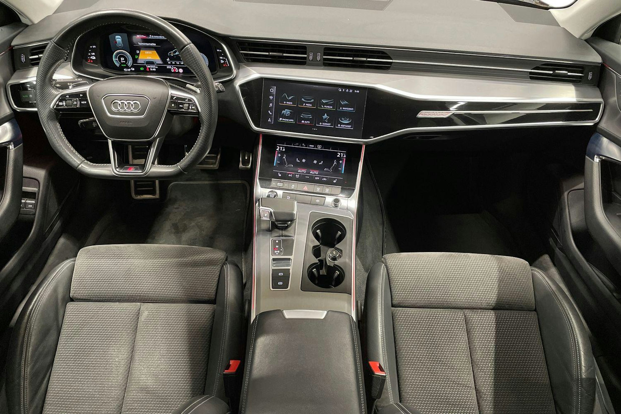 musta Audi A6 2021 kuva 9.