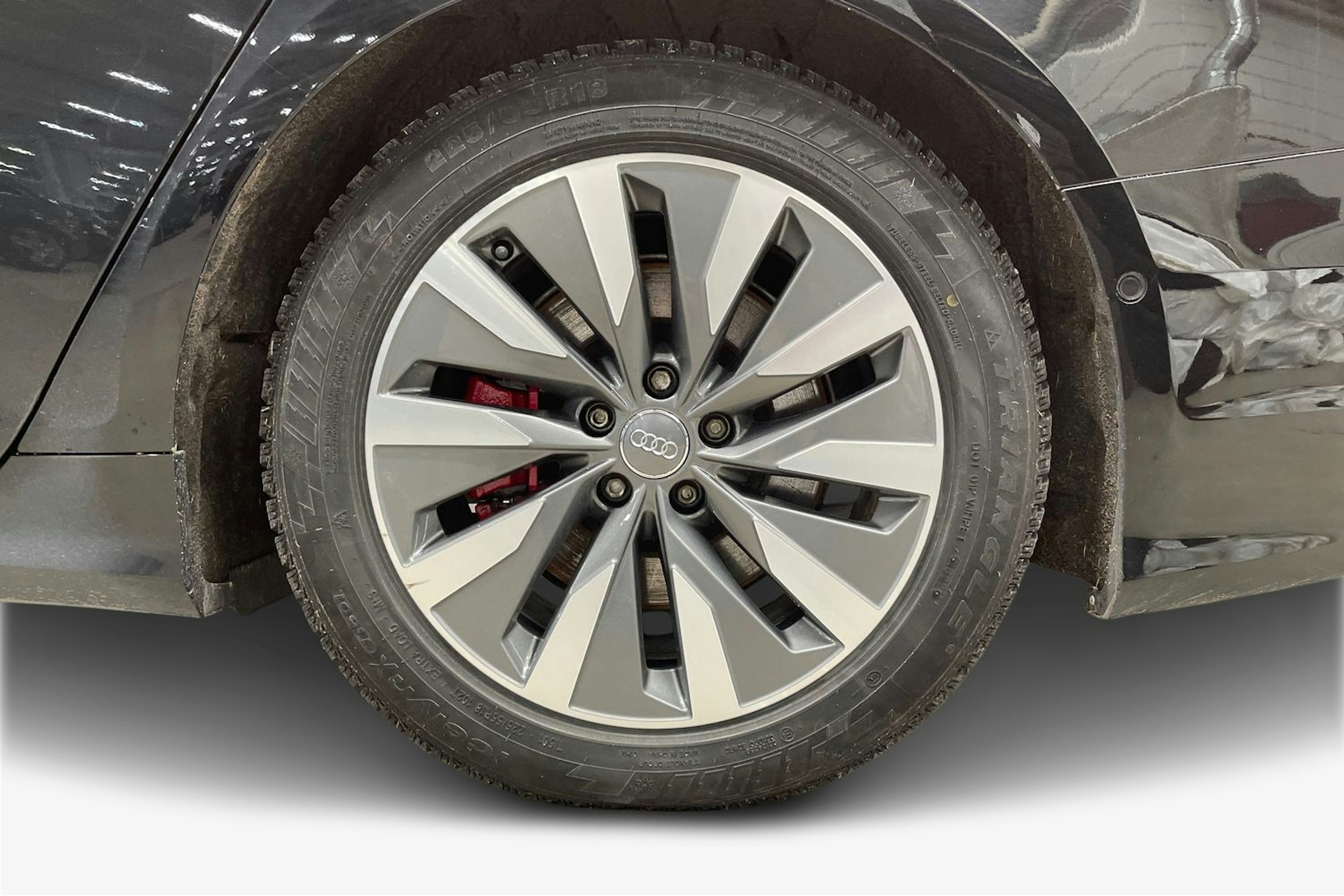 musta Audi A6 2021 kuva 11.