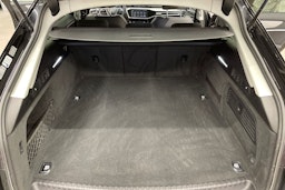 musta Audi A6 2021 kuva 15.