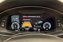 musta Audi A6 2021 kuva 16.