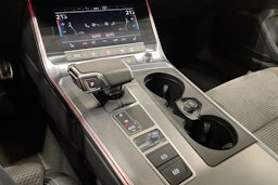 musta Audi A6 2021 kuva 25.