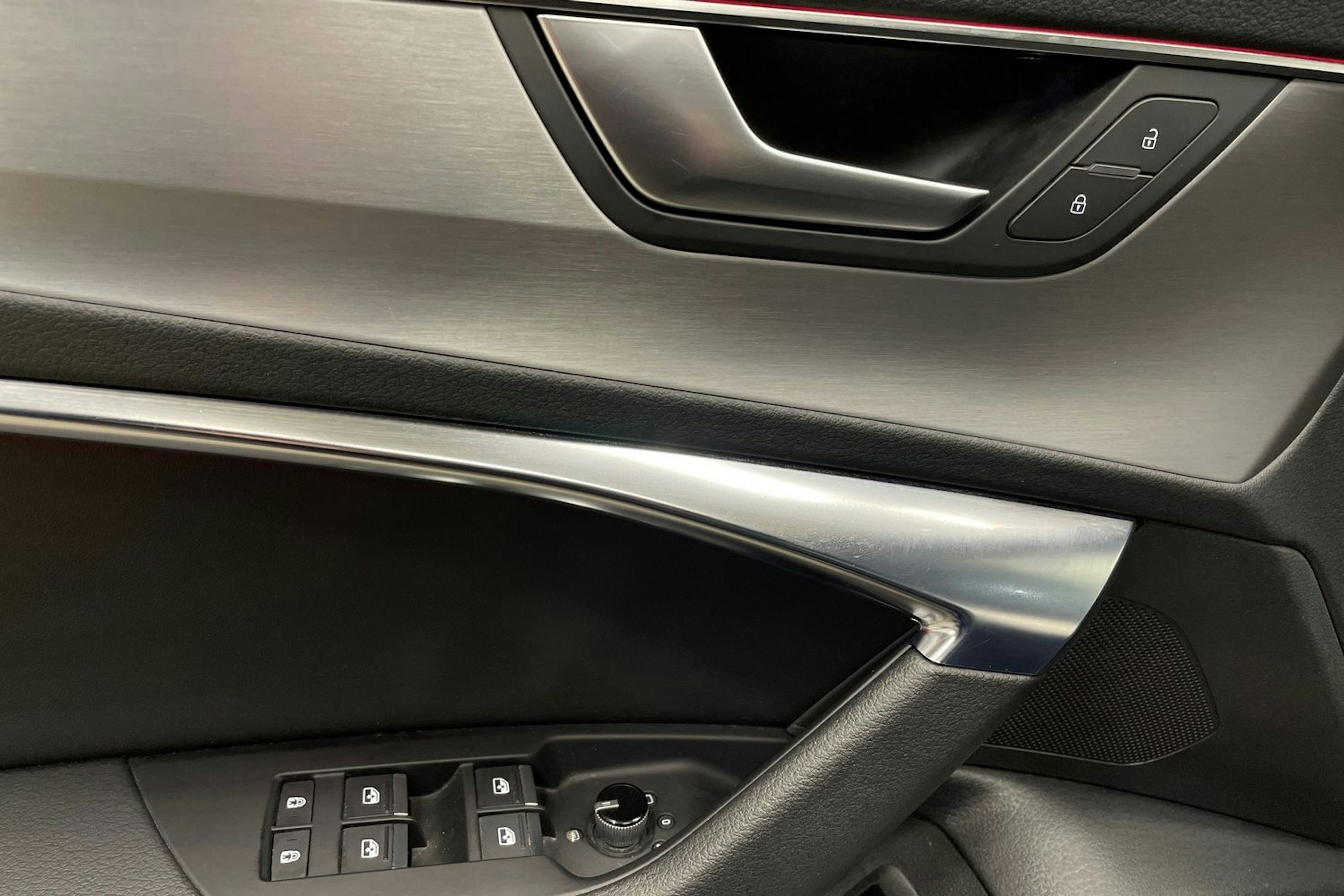 musta Audi A6 2021 kuva 30.