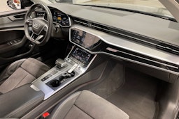 musta Audi A6 2021 kuva 33.