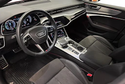 punainen Audi A6 2021 kuva 6.