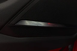 punainen Audi A6 2021 kuva 17.