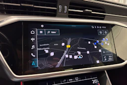 punainen Audi A6 2021 kuva 18.