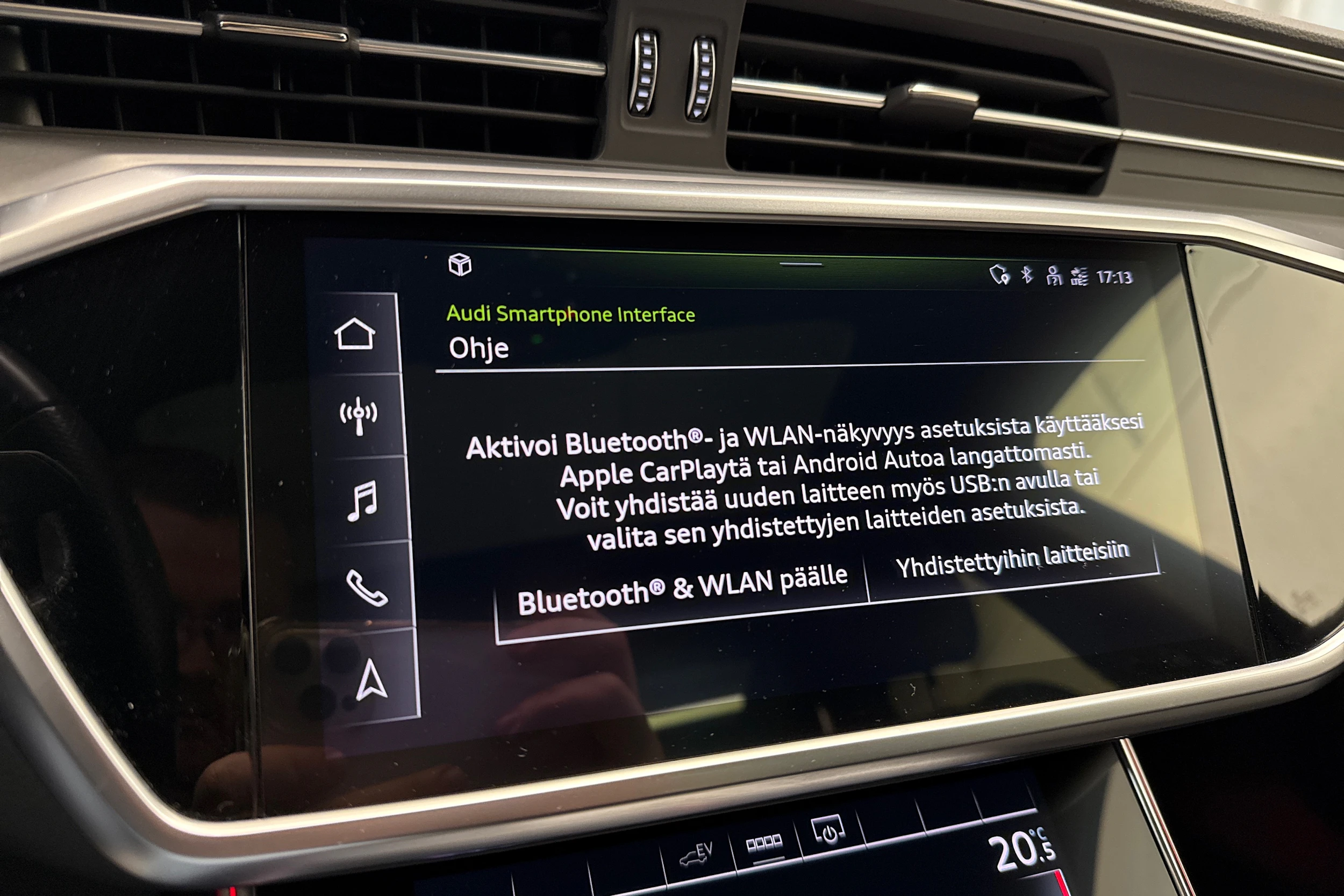 punainen Audi A6 2021 kuva 21.