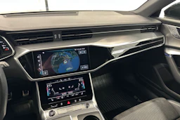 musta Audi A6 2021 kuva 13.