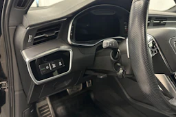 musta Audi A6 2021 kuva 26.