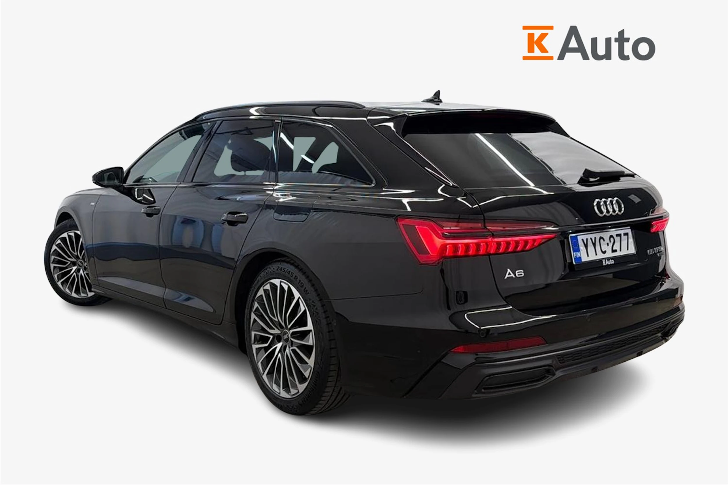 musta Audi A6 2021 kuva 2.