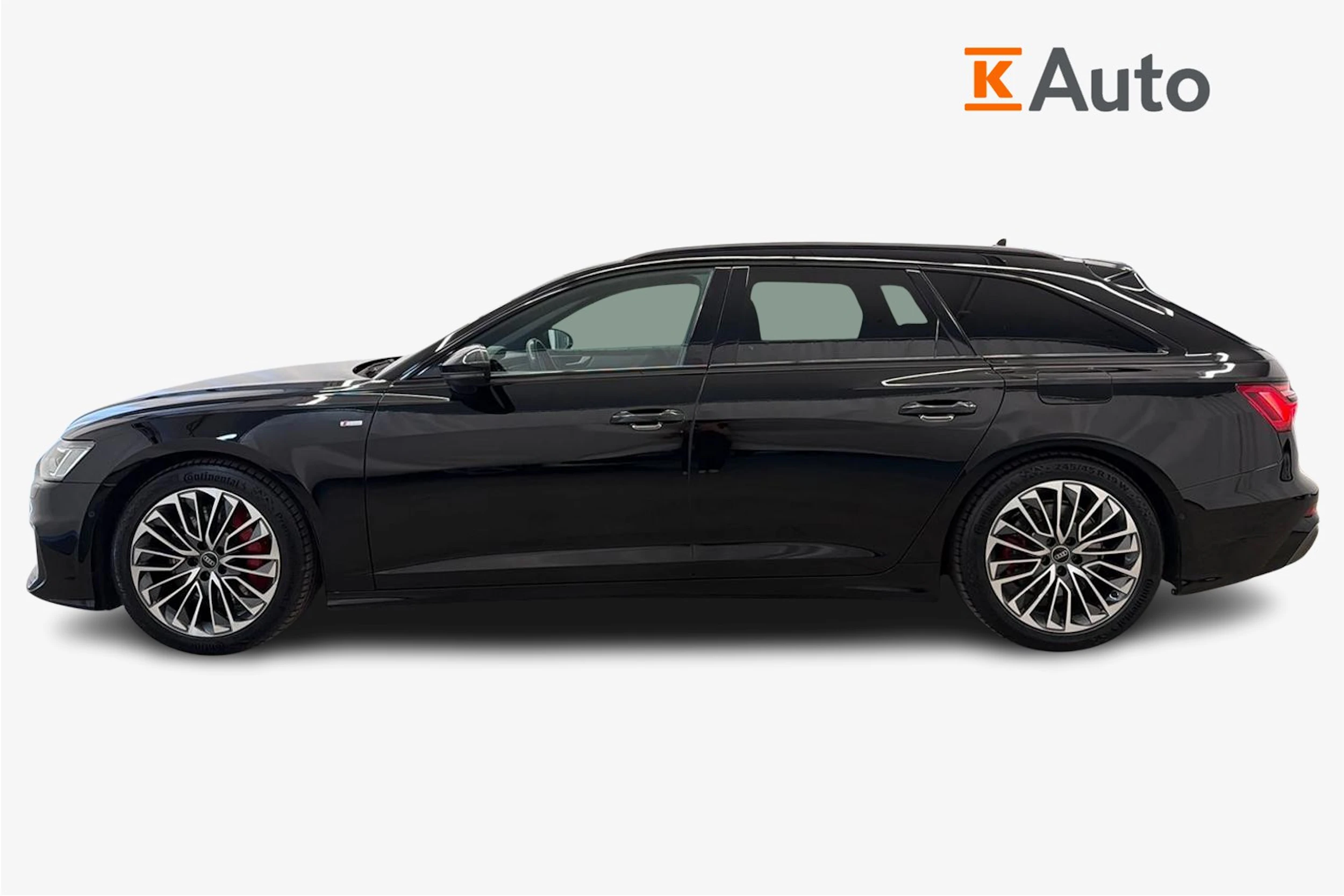 musta Audi A6 2021 kuva 5.