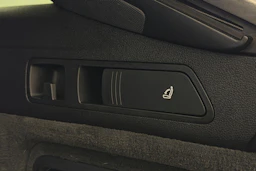 musta Audi A6 2021 kuva 17.