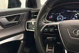 musta Audi A6 2021 kuva 22.