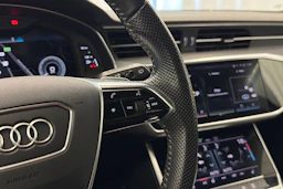 musta Audi A6 2021 kuva 23.