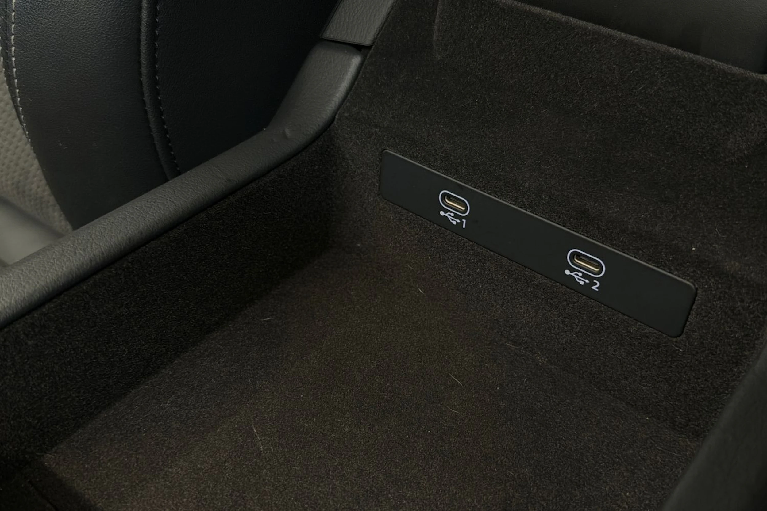 musta Audi A6 2021 kuva 26.