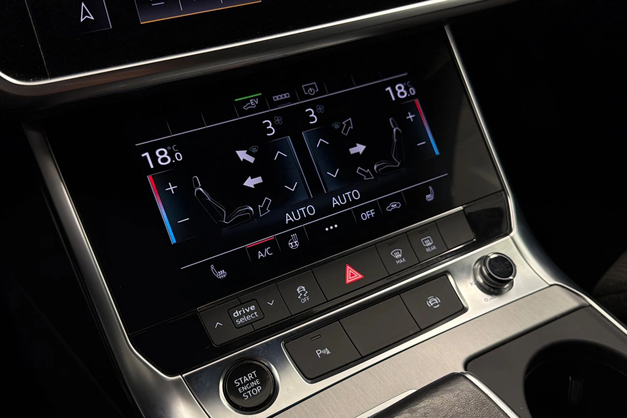 musta Audi A6 2021 kuva 27.