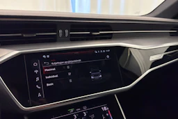 musta Audi A6 2021 kuva 32.