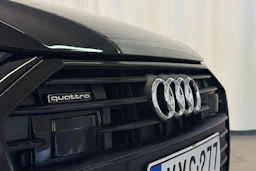 musta Audi A6 2021 kuva 36.