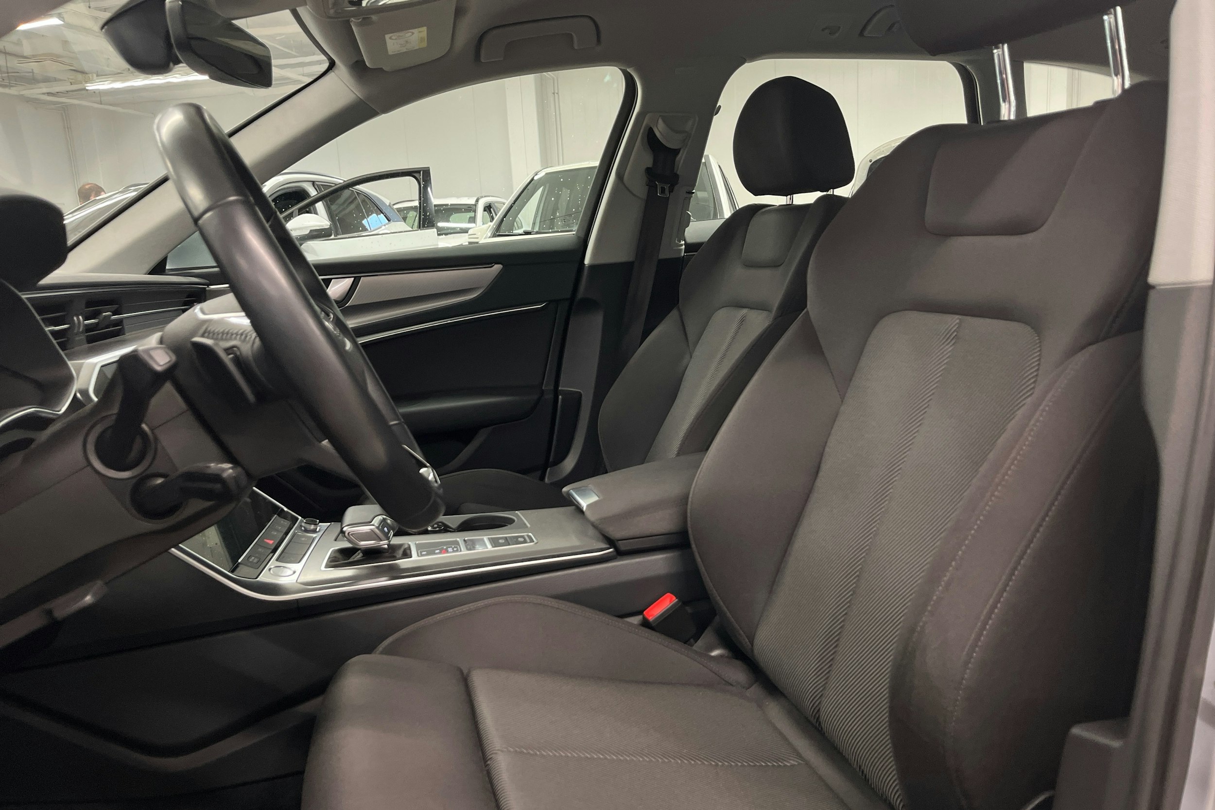 hopea Audi A6 2021 kuva 8.