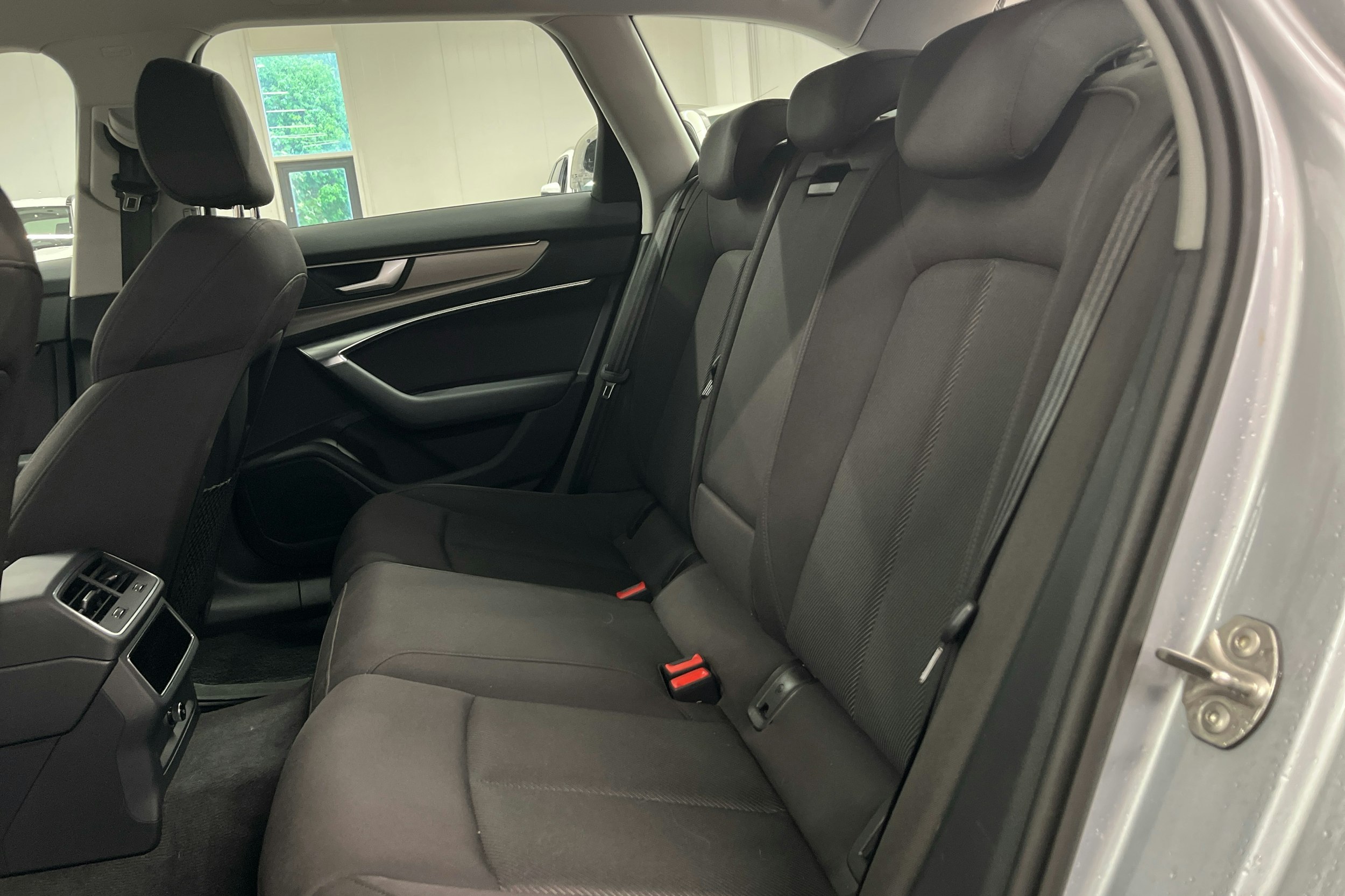 hopea Audi A6 2021 kuva 24.