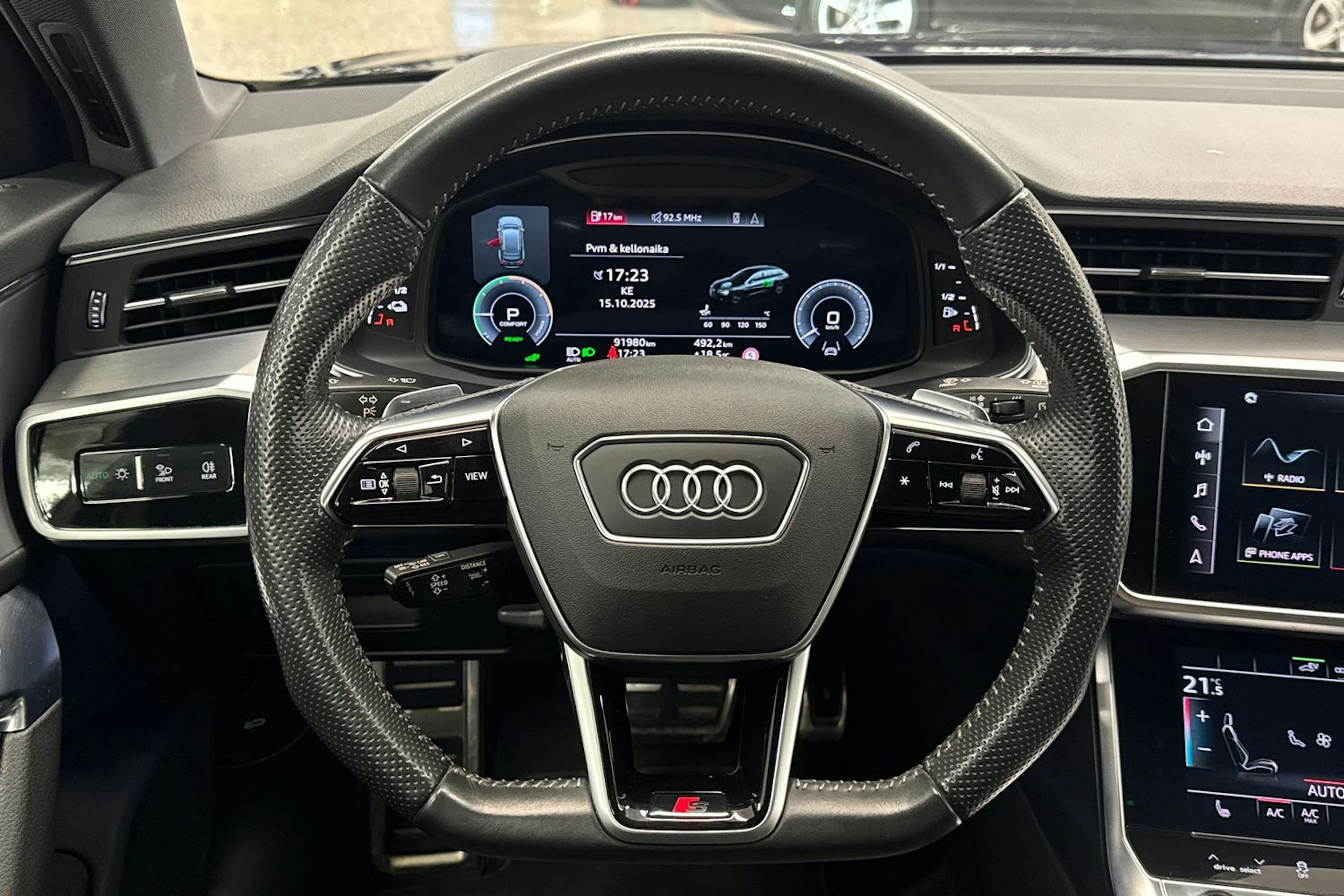 Sininen Audi A6 2021 kuva 15.
