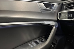Sininen Audi A6 2021 kuva 20.