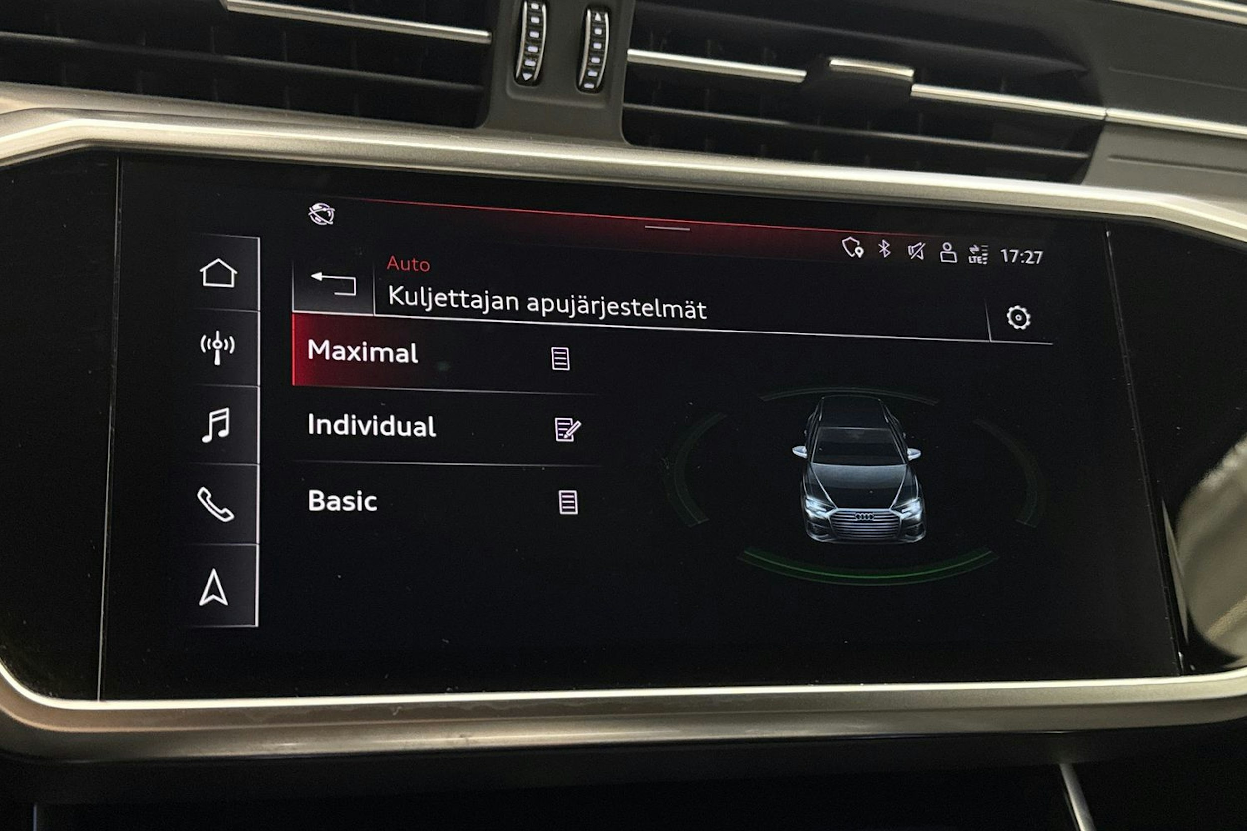 Sininen Audi A6 2021 kuva 31.