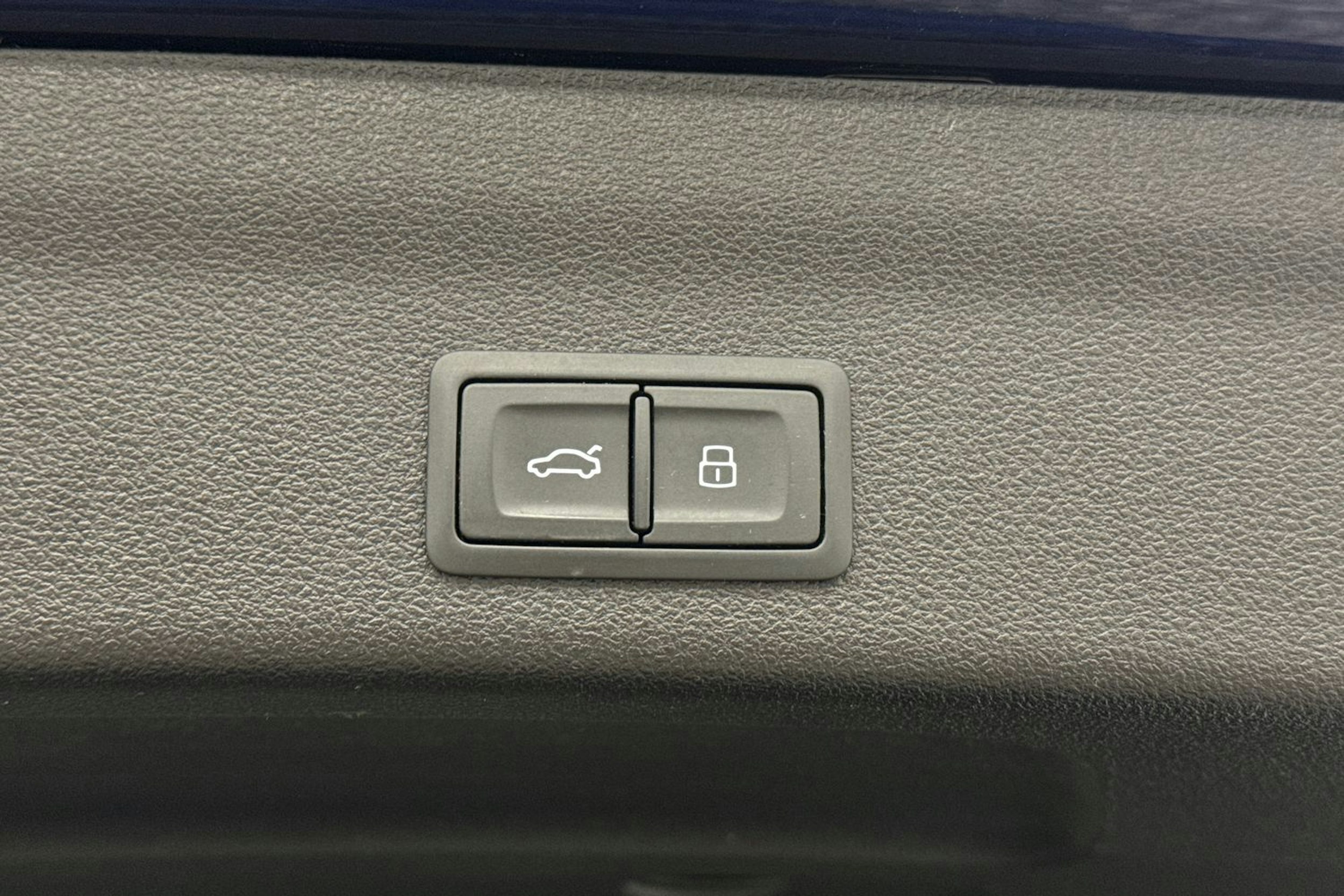 Sininen Audi A6 2021 kuva 39.