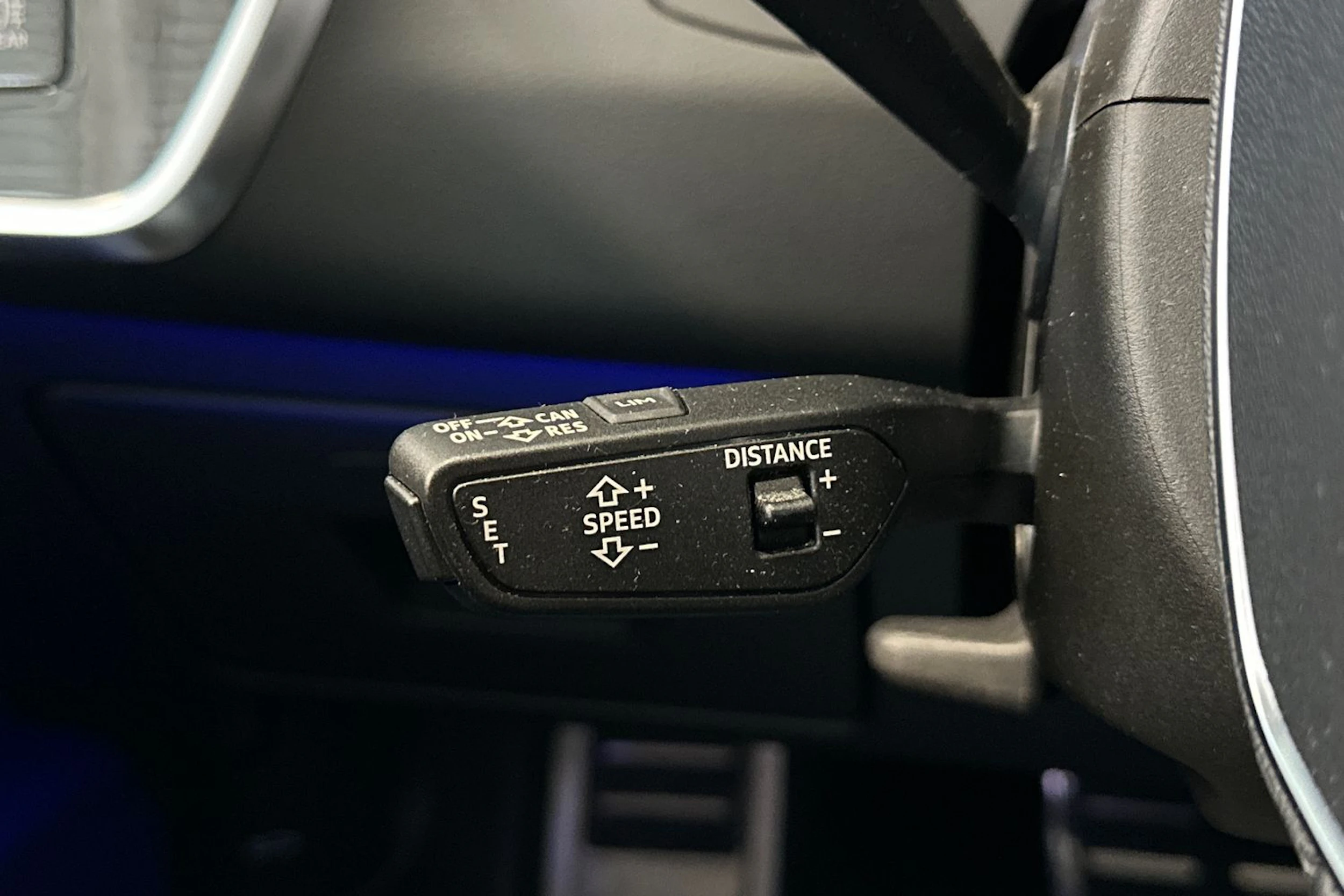 harmaa Audi A6 2021 kuva 22.