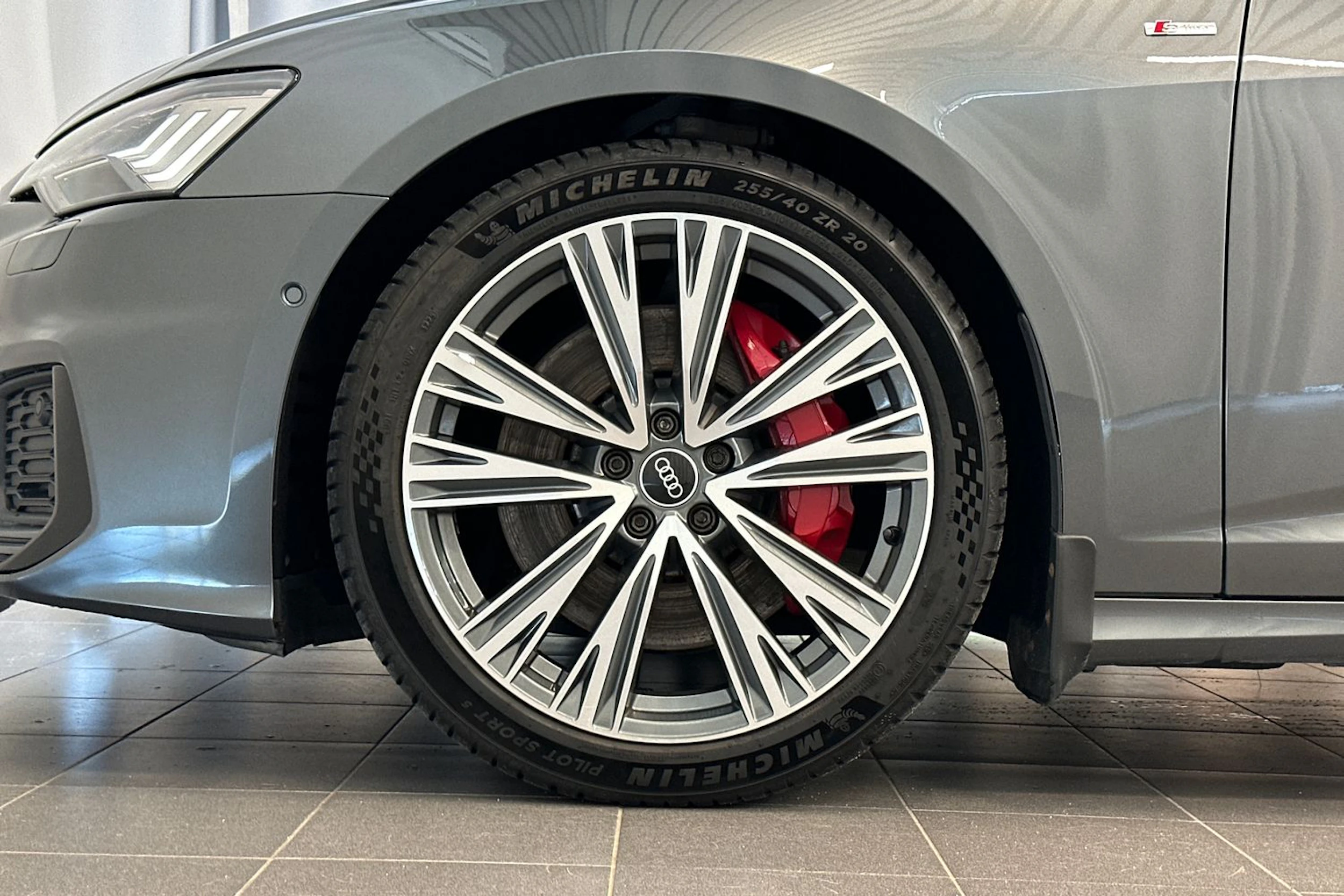 harmaa Audi A6 2021 kuva 31.