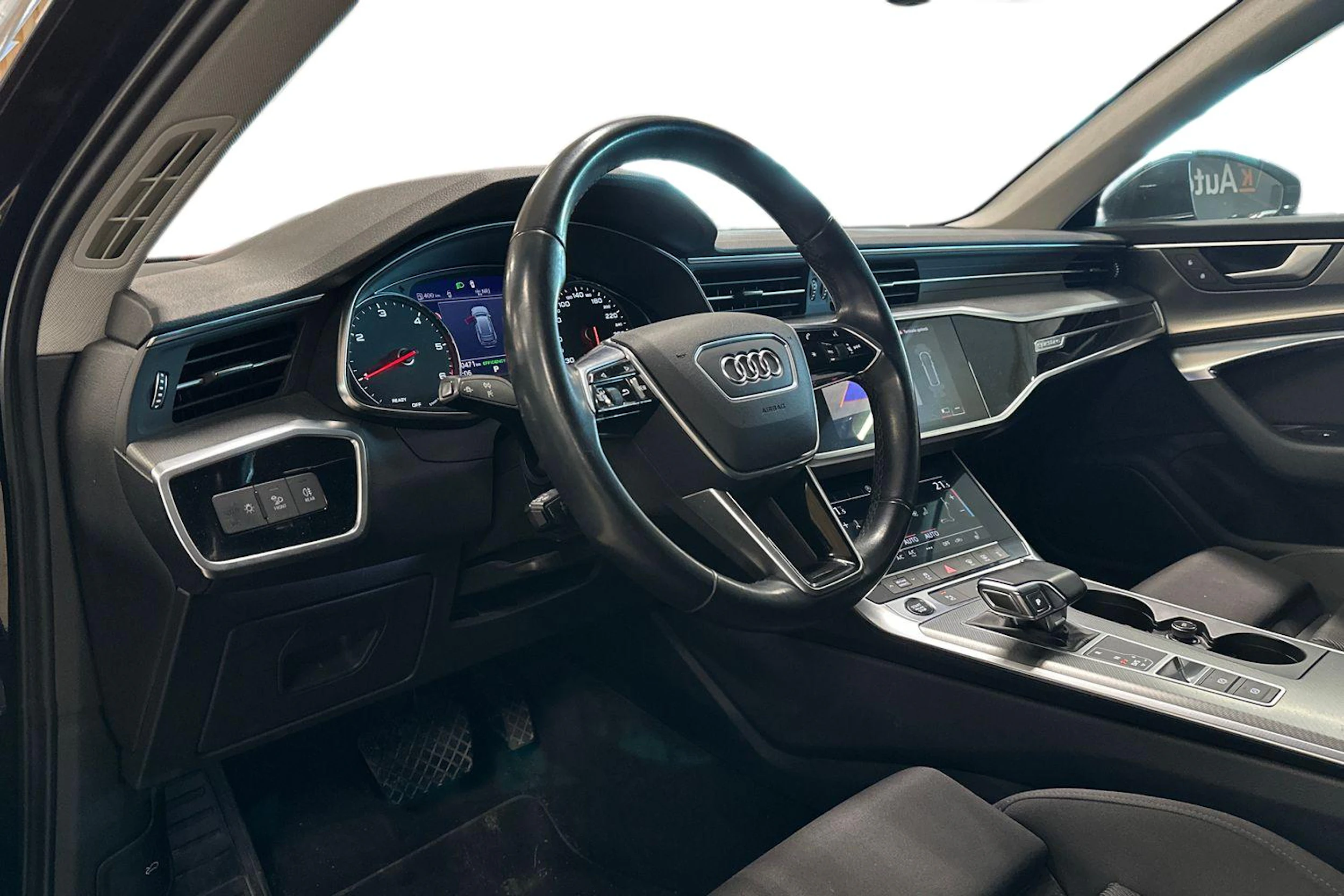 musta Audi A6 2021 kuva 3.