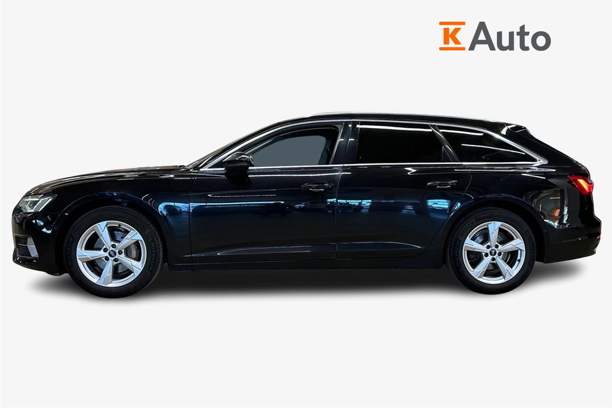 musta Audi A6 2021 kuva 7.