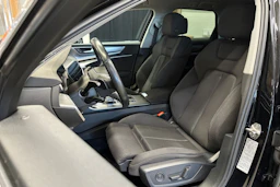 musta Audi A6 2021 kuva 18.