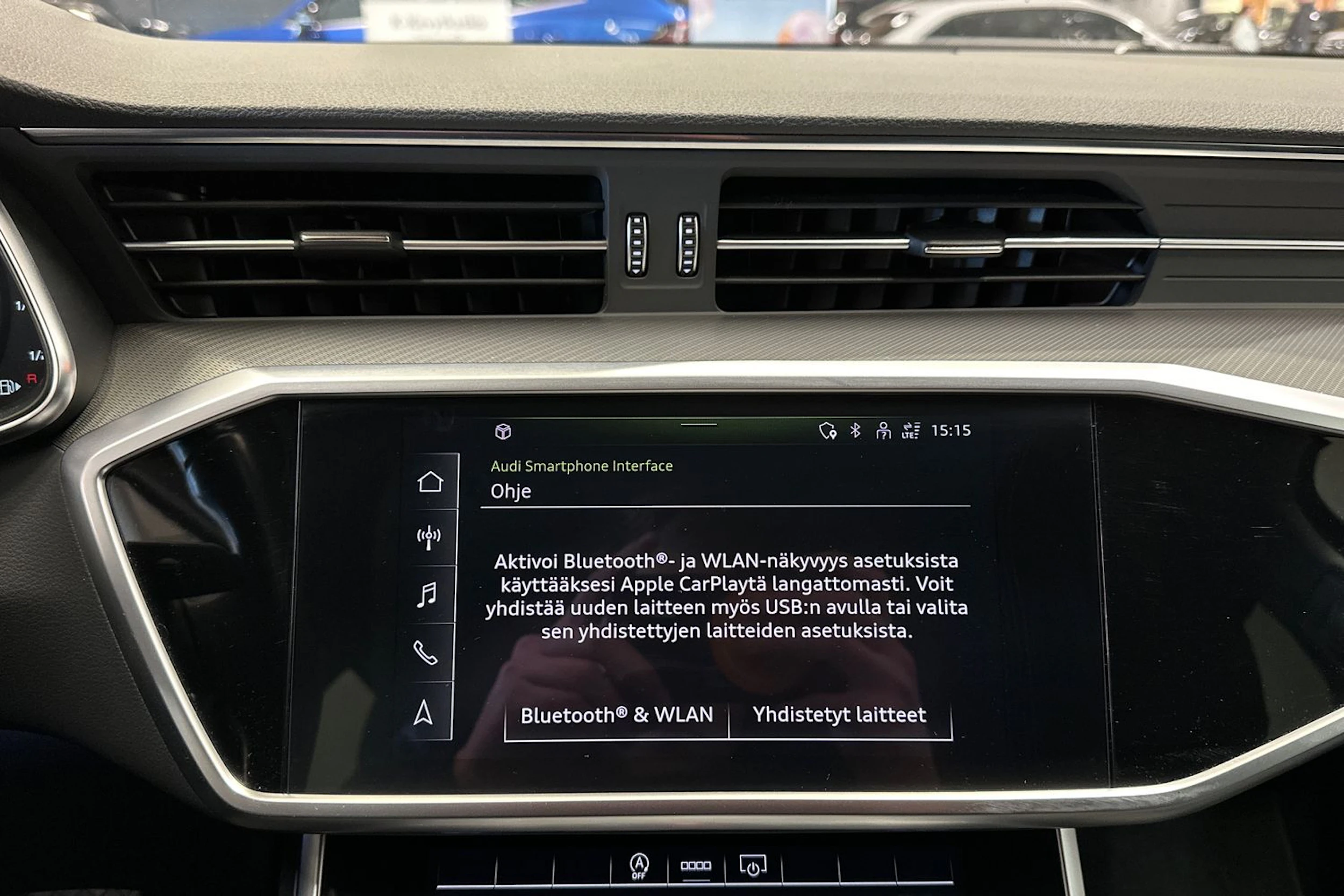 musta Audi A6 2021 kuva 22.